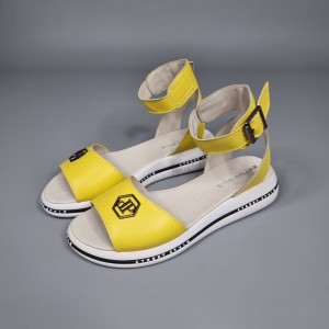 Жіночі босоніжки Прада Жіночі босоніжки Прада