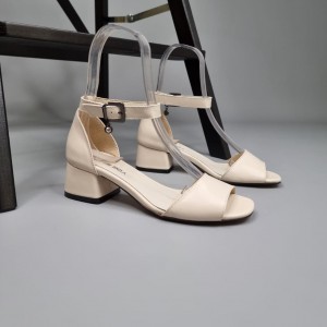 Жіночі босоніжки Каліпсо Беж Жіночі босоніжки Каліпсо Беж