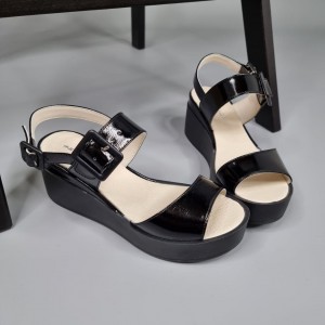 Жіночі босоніжки Габріель Глосс