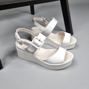 Жіночі босоніжки Габріель Вайт Жіночі босоніжки Габріель Вайт