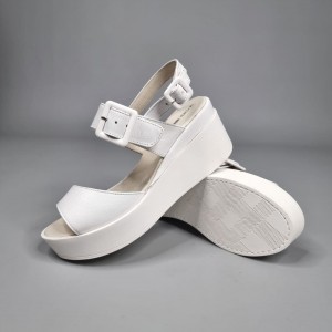 Жіночі босоніжки Габріель Вайт Жіночі босоніжки Габріель Вайт