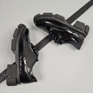 Жіночі туфлі Англія Глосс