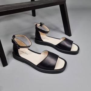 Жіночі босоніжки Деліс Блек