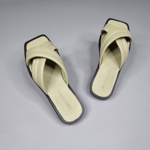 Жіночі шльопанці Каралін Грін