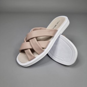 Жіночі шльопанці Ірис Беж 