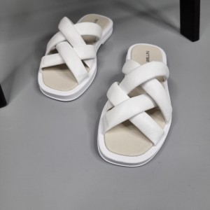 Жіночі шльопанці Ірис Вайт