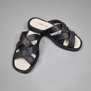 Жіночі шльопанці Ірис Блек 