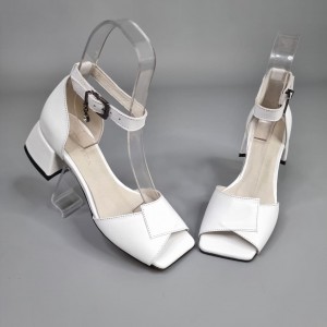 Жіночі босоніжки Анжелика Вайт 