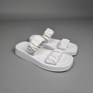 Жіночі шльопанці Каприз Вайт 