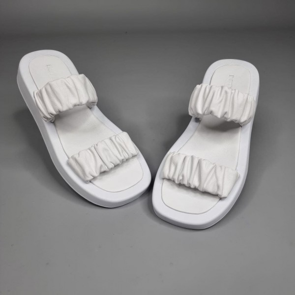 Жіночі шльопанці Каприз Вайт 