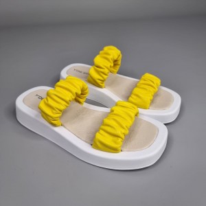  Жіночі шльопанці Каприз