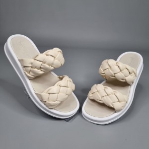 Жіночі шльопанці Бетті Жіночі шльопанці Бетті