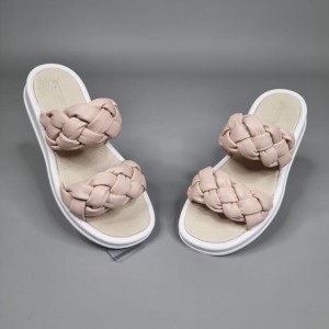 Жіночі шльопанці Бетті Беж Жіночі шльопанці Бетті Беж