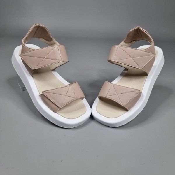 Жіночі босоніжки Деметра Беж