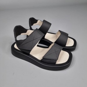 Жіночі босоніжки Деметра Блек