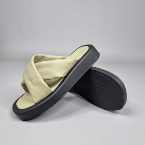 Жіночі шльопанці Даймонд Грин