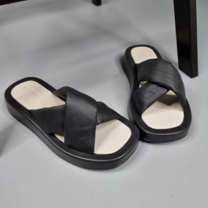 Жіночі шльопанці Даймонд Блек