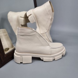 Жіночі черевики Лаура Беж