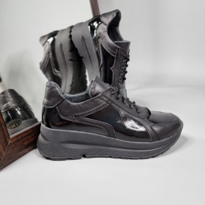 Жіночі кросівки Коллінз Блек