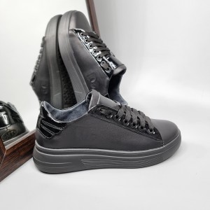 Жіночі кеди Дора