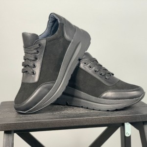 Жіночі кросівки Дот Блек